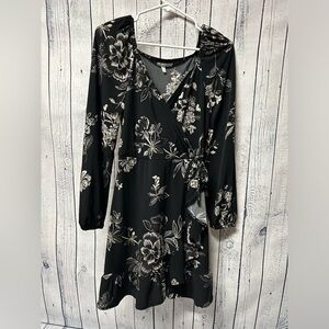 Maurice’s Small Long Sleeved Black & White Dress